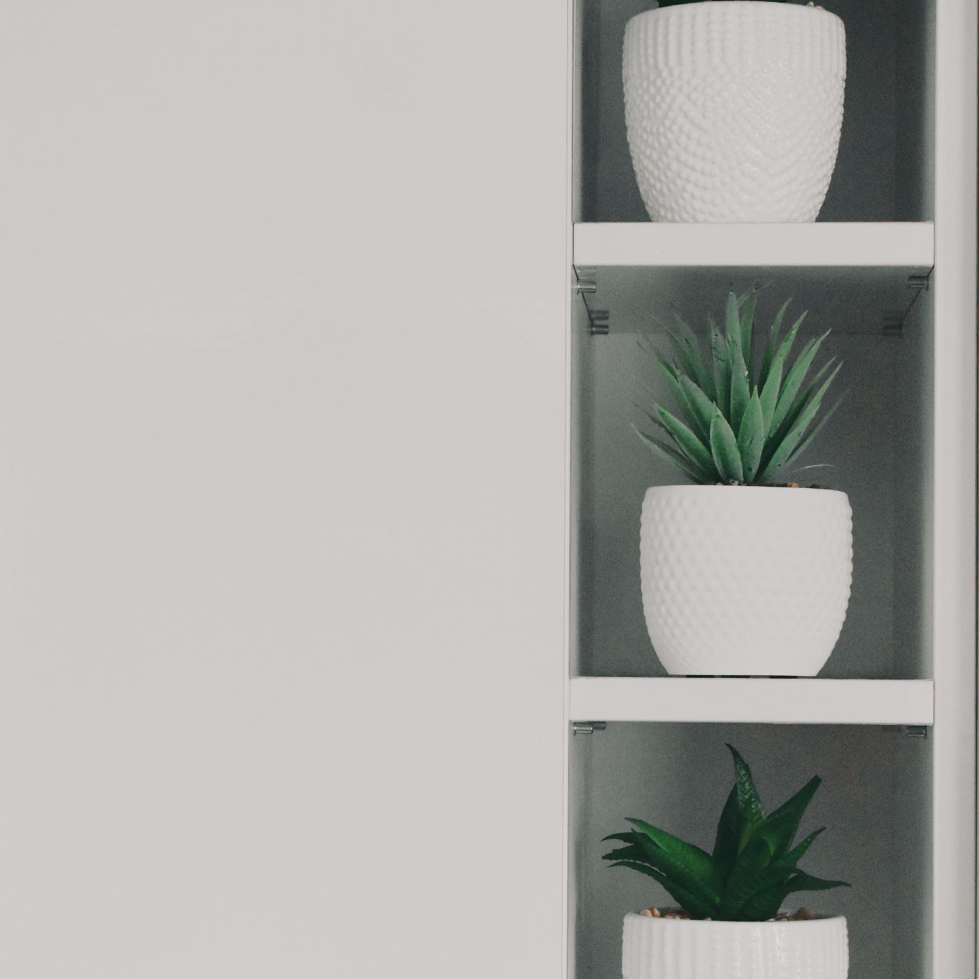Narrow Neck Stem Vase